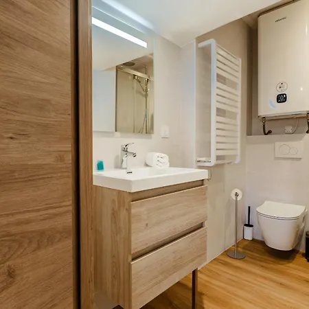 Le Chapelier Apartment *