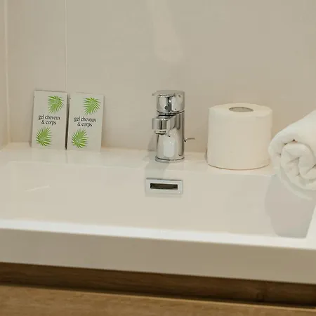 Le Chapelier Apartment *